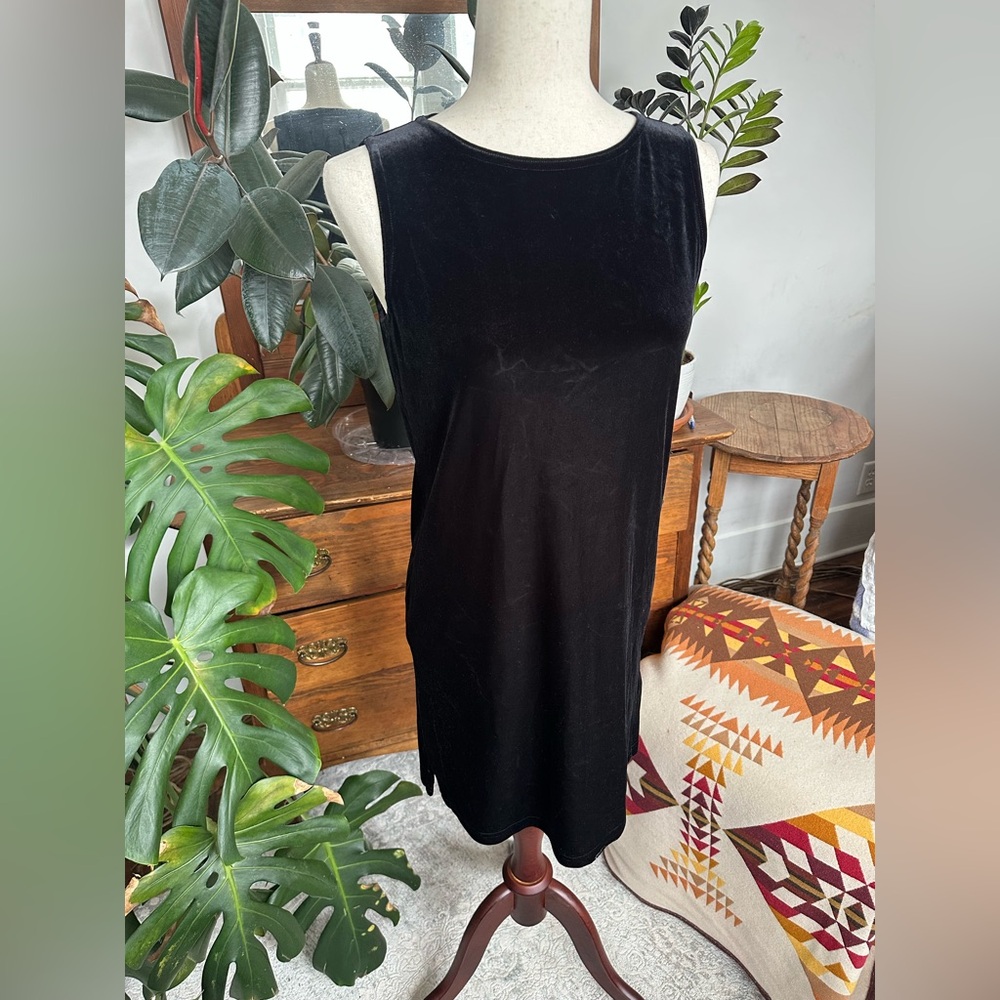 Impressions Y2K women’s sleeveless black velvet midi shift dress size small